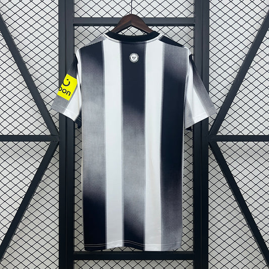 Maillot Newcastle domicile 25-26